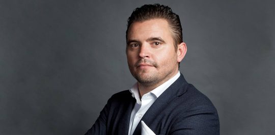 Illustratie voor: Column Robbert Veuger: Hoe wijn een datenight kan maken of breken