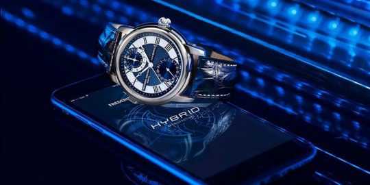 frederique constant hybrid watch horloge smartwatch mechanisch horlogerie Pure Luxe