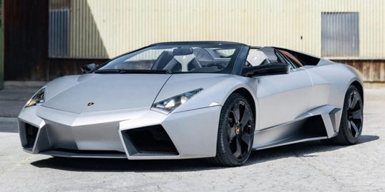 De Lamborghini Reventón Roadster gaat naar de veiling