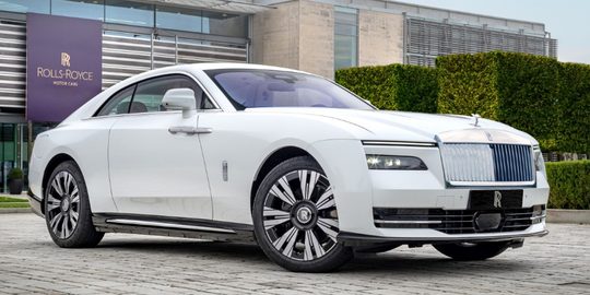 De Rolls-Royce Spectre Rose