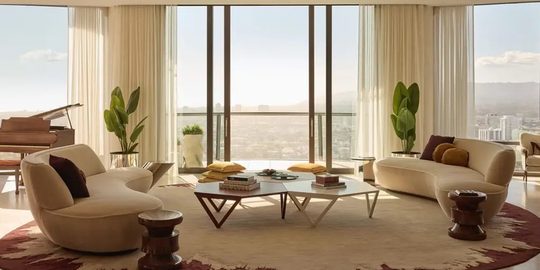 De living van het penthouse in Los Angeles