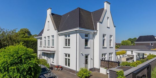 Villa Nieuw-Vennep