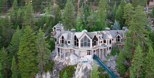 mansion