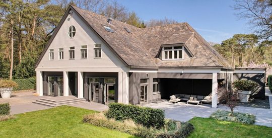 De prachtige villa in Bosch en Duin