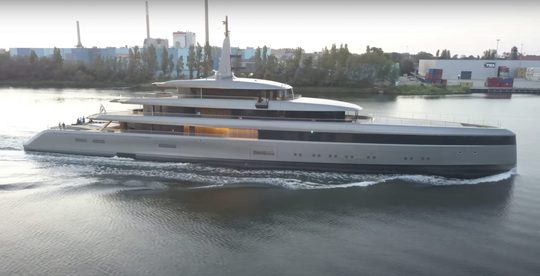 Feadship Obsidian-01