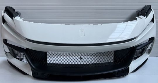 Bumper Ferrari Purosangue