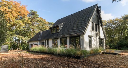 De villa van Xavi Simons in Brabant