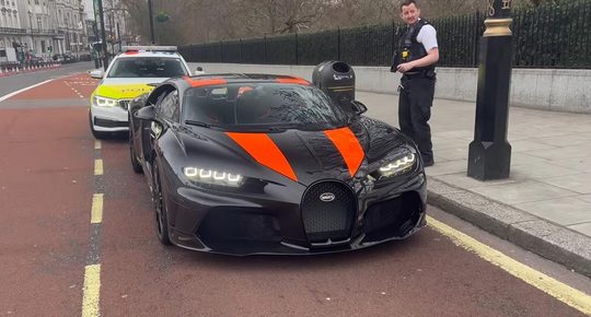 Bugatti Chiron Super Sport 300+