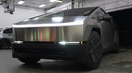 Cybertruck Foundation Series veiling