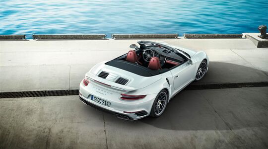 Illustratie voor: Rijden in Porsche is bewezen net zo verslavend als sex te zijn