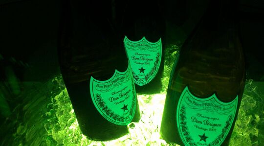 Illustratie voor: Luxe Lijstjes: Top 10 Allerduurste Champagnes Ter Wereld
