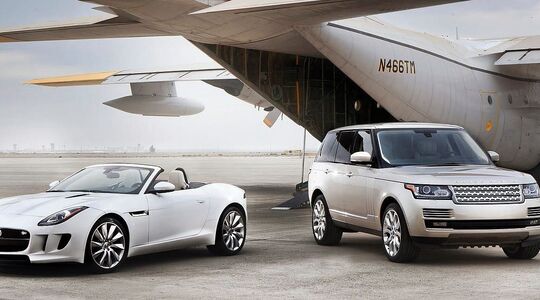Illustratie voor: Vanaf 1 juni 2016 vertegenwoordigen de Jaguar Land Rover-dealers beide Britse premium merken