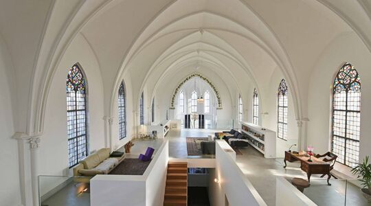 Illustratie voor: Begeef Uzelf in Hogere Sferen in Deze Woonkerk in Utrecht van € 1,75 Miljoen