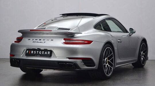 Illustratie voor: Pure Luxe Cars: Te Koop Porsche 991 Turbo S Coupé MKII