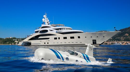 Illustratie voor: De Eerste Luxe Duikboot van Ocean Submarine is de Privéjet der Superyachts