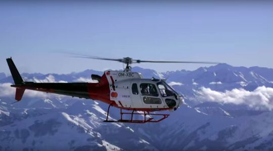 per helikopter naar de hahnenkamm-ski race in Kitzbühel Pure Luxe
