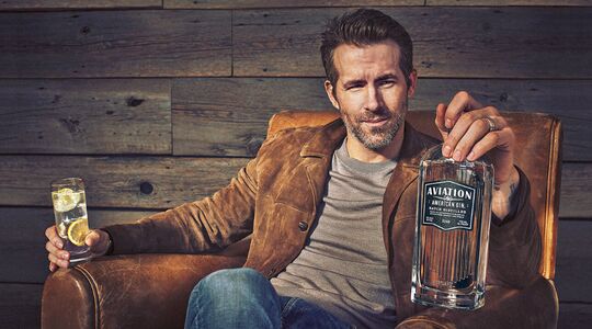 ryan reynolds aviation gin investering drank Pure Luxe