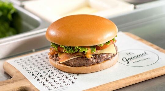 mcdonalds wagyu burger vlees hamburger Pure Luxe