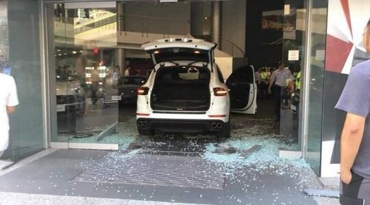 porsche cayenne taiwan crash panamera dealership dealer Pure Luxe