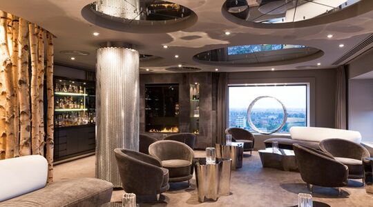 hotel okura ciel blue restaurant Pure Luxe
