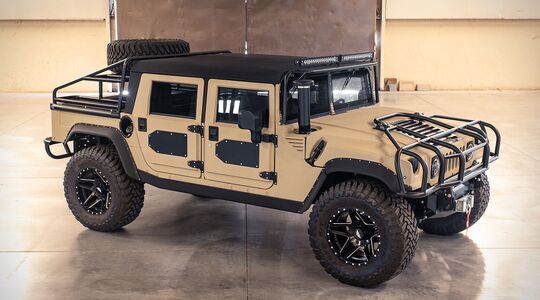 Hummer H1 Mil-spec baja SUV Pure Luxe