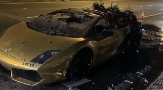 britse lamborghini gallardo uitgebrand Birmingham Pure Luxe