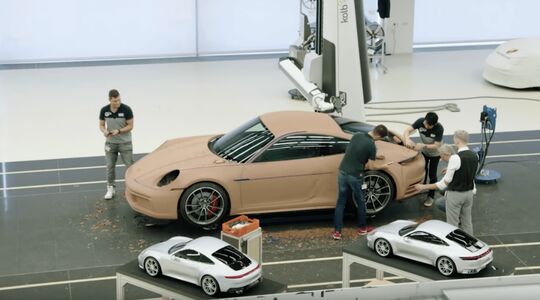 Porsche 911 992 productie Auto TV Pure Luxe