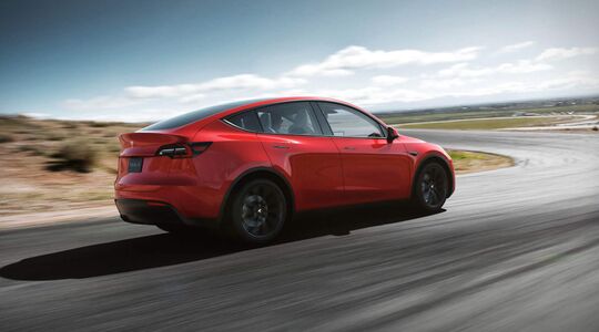 tesla model y elon musk Pure Luxe