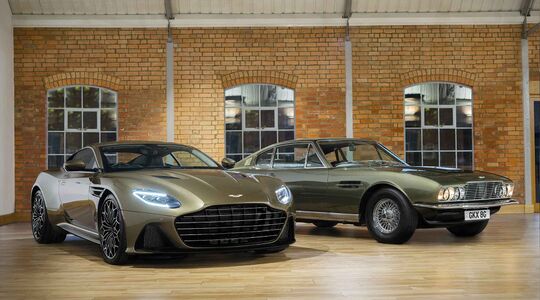 aston-martin-dbs-superleggera-james-bond-Pure-Luxe-2