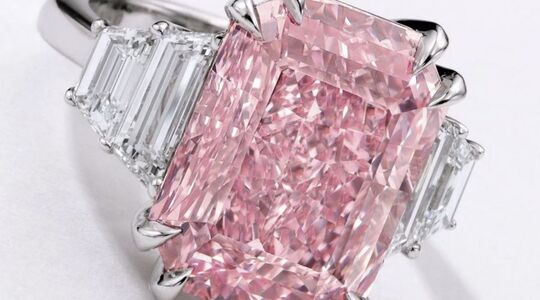 zeldzame roze diamant veiling sotheby's hong kong Pure Luxe