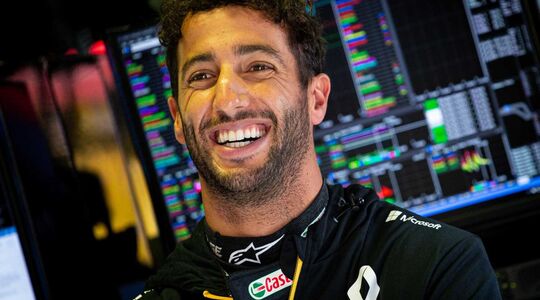 daniel ricciardo contract renault f1 Pure Luxe