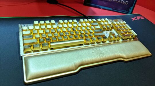 gouden toetsenbord adata xpg summoner gaming keyboard Pure Luxe
