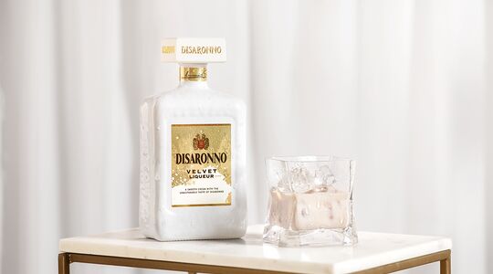 disaronno velvet drank likeur melk Pure Luxe