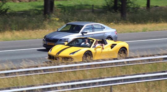 ferrari 488 spider kind bestuurder a1 amersfoort Pure Luxe