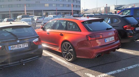 Audi A6 grapje RS6 typeaanduiding Pure Luxe