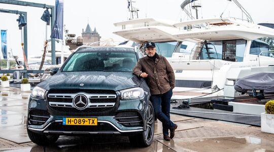 Mercedes-Benz GLS 580 Lengers Yachts Prestige 590 jacht Pure Luxe