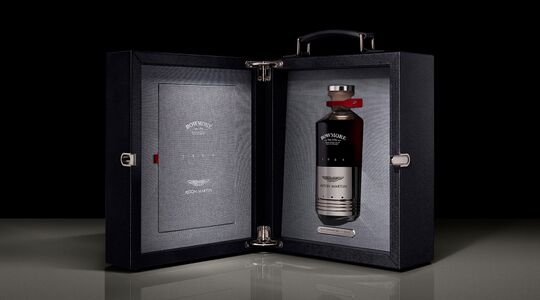 Black Bowmore DB5 1964 whisky Aston Martin Pure Luxe