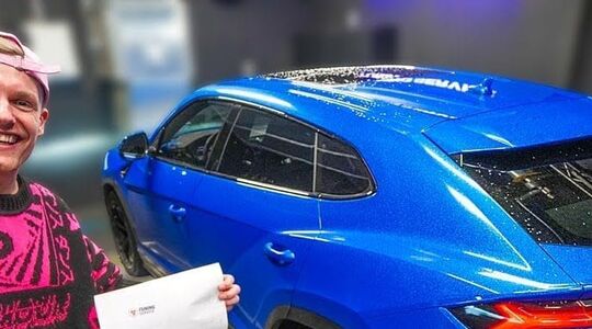 Enzo Knol auto