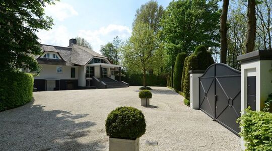Illustratie voor: Dit is één van de duurste villa’s van Nederland gelegen in Loosdrecht