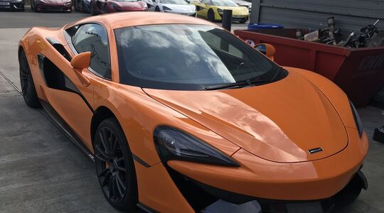 McLaren 570S