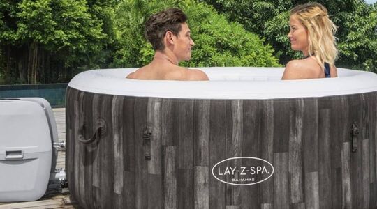 Opblaasbare jacuzzi