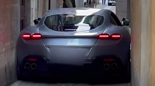 Ferrari-1