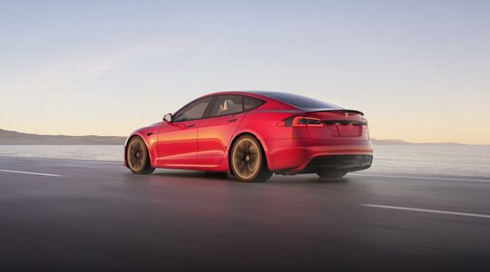 Tesla Model 3 - Hertz