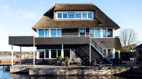 Villa Loosdrechtse Plassen