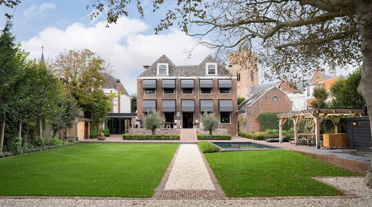 vooraanzicht villa