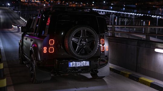 Land Rover Defender