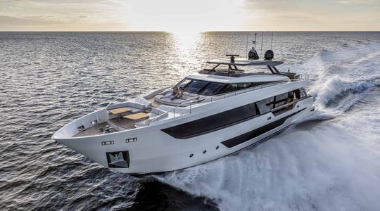 Ferretti 1000