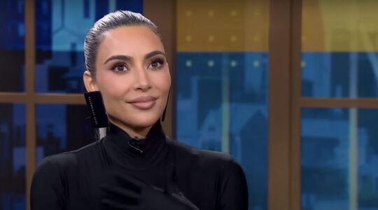 Kim Kardashian-01
