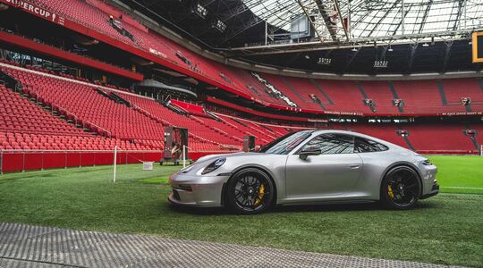 Porsche 911 GT3-01