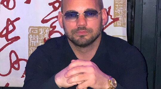 Wesley Sneijder biedt zijn zeldzame horloge te koop aan